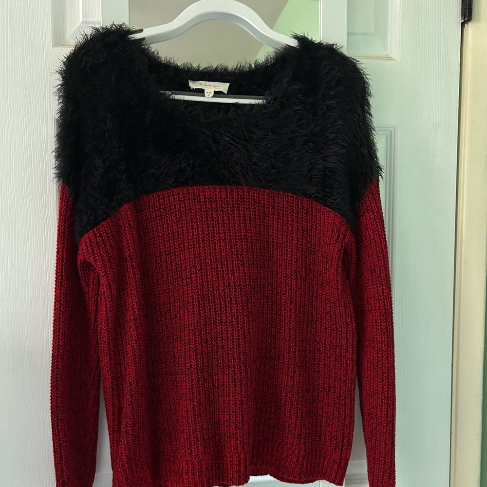 Stylish Red and Black Women's Sweater